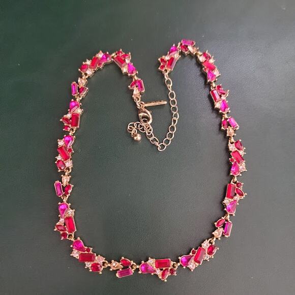 White House Black‎ Market Necklace Gold Tone Red Pink and Clear Crystal Clusters - Picture 9 of 10